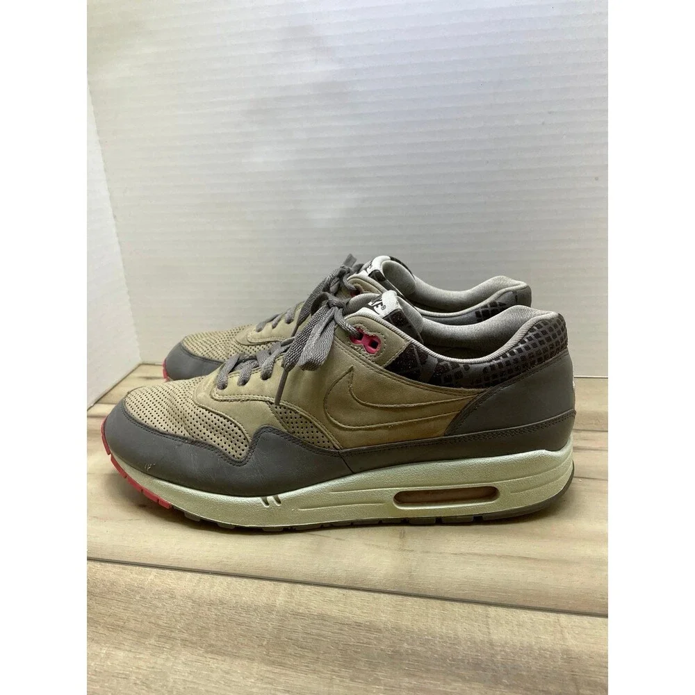 Nike air max